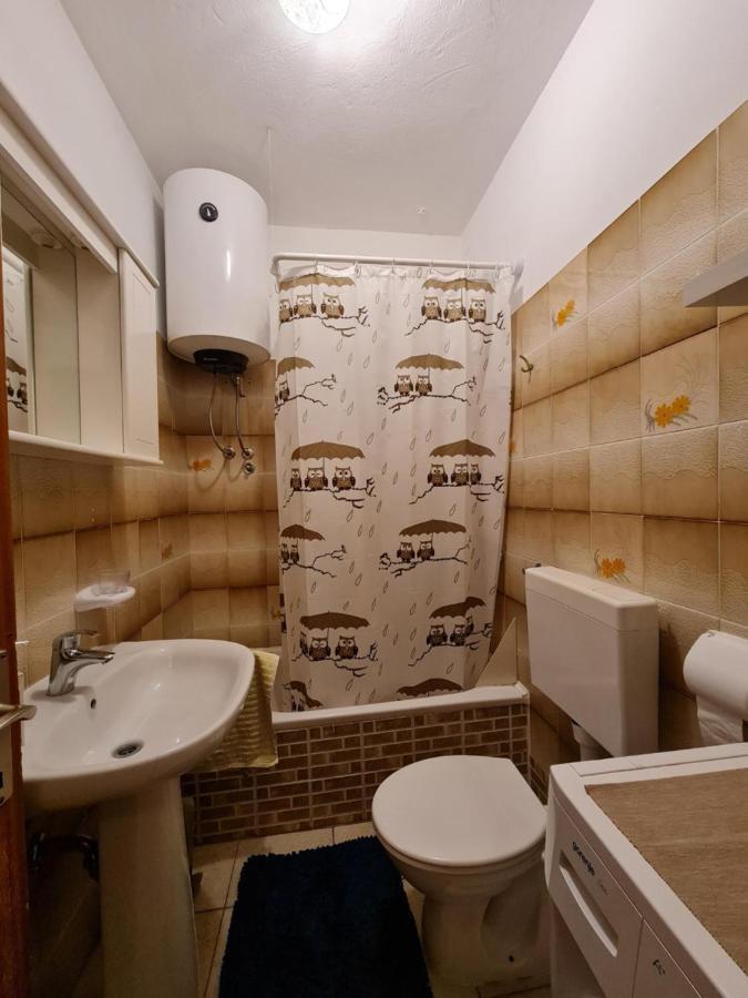 Pansion Katarina Bed & Breakfast Малинска Екстериор снимка